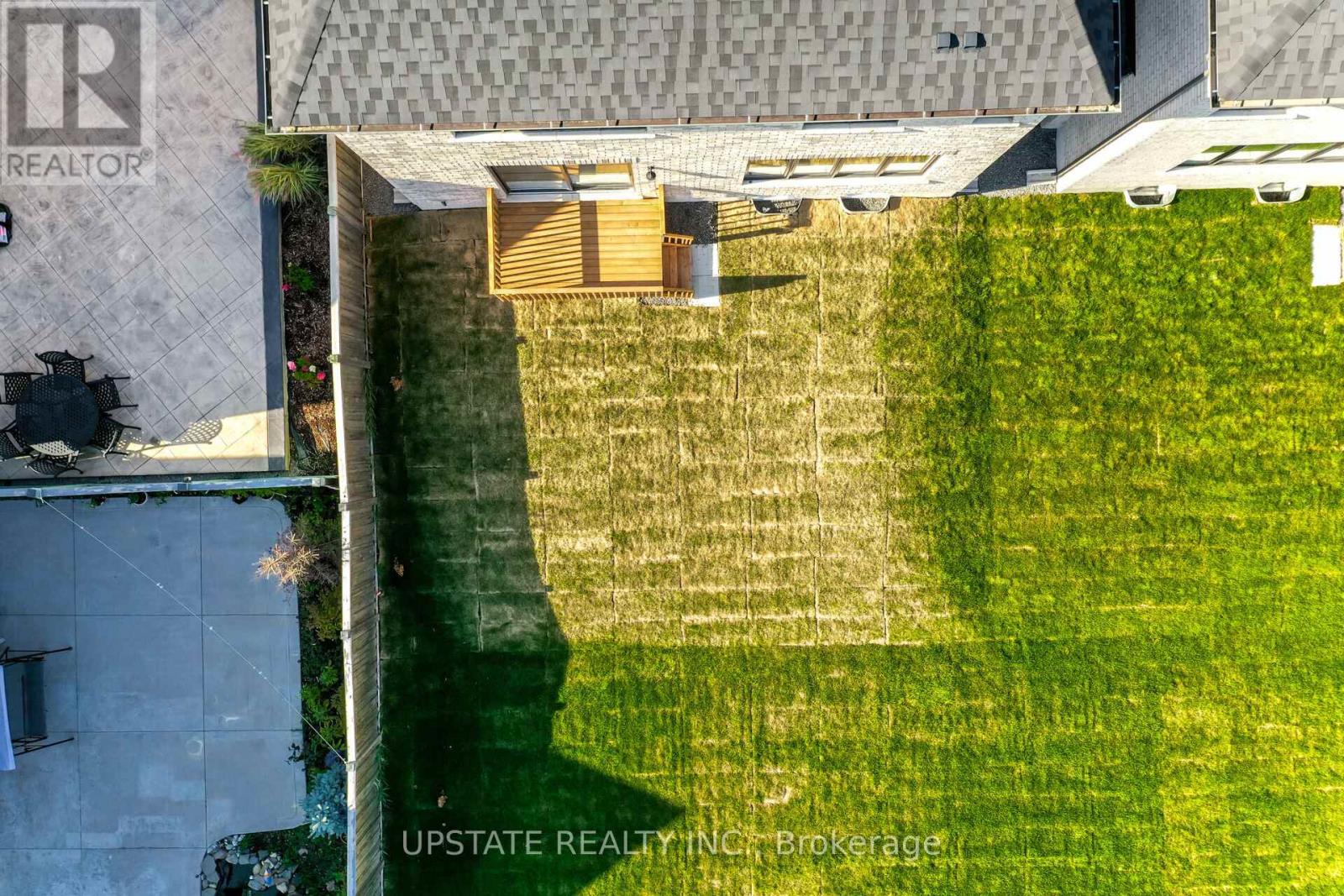 Photo 35 of 27 Valleyway Drive, Brampton ON