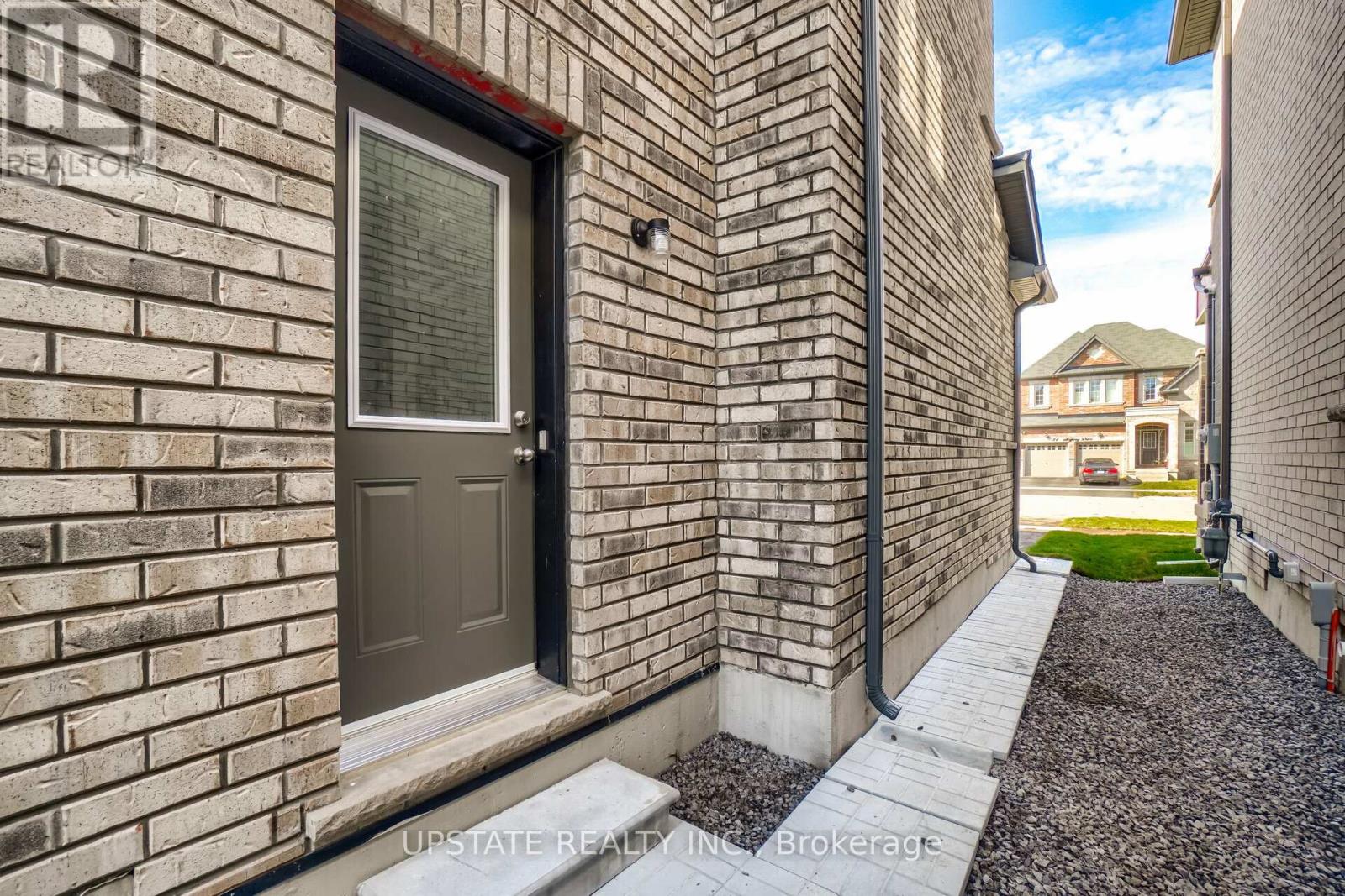 Photo 30 of 27 Valleyway Drive, Brampton ON