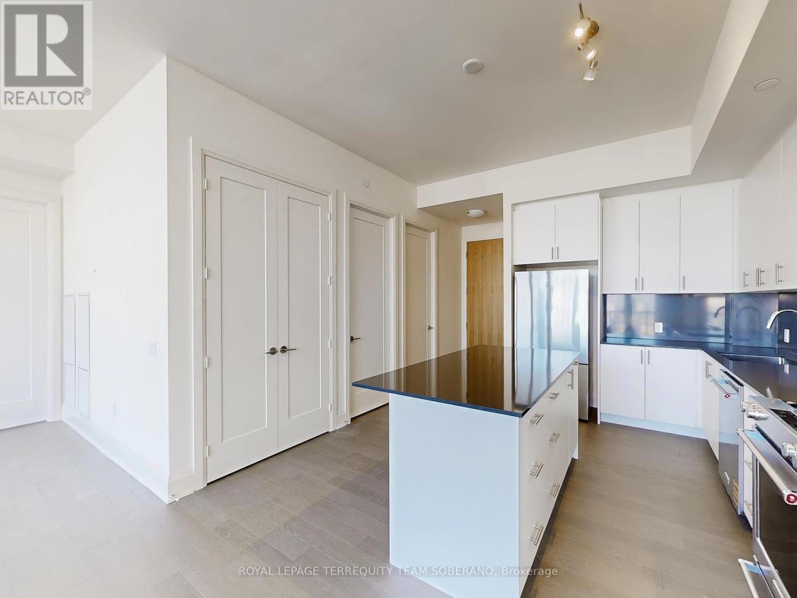 Photo 13 of Ph 109 8960 Jane Street, Vaughan ON