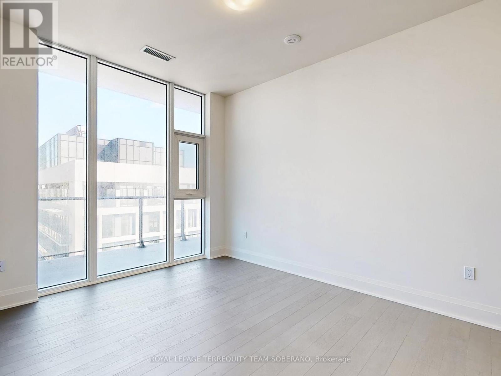 Photo 16 of Ph 109 8960 Jane Street, Vaughan ON
