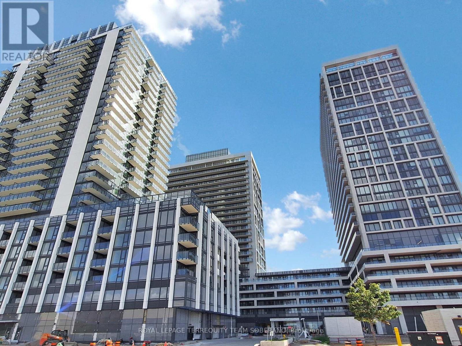 Photo 2 of Ph 109 8960 Jane Street, Vaughan ON