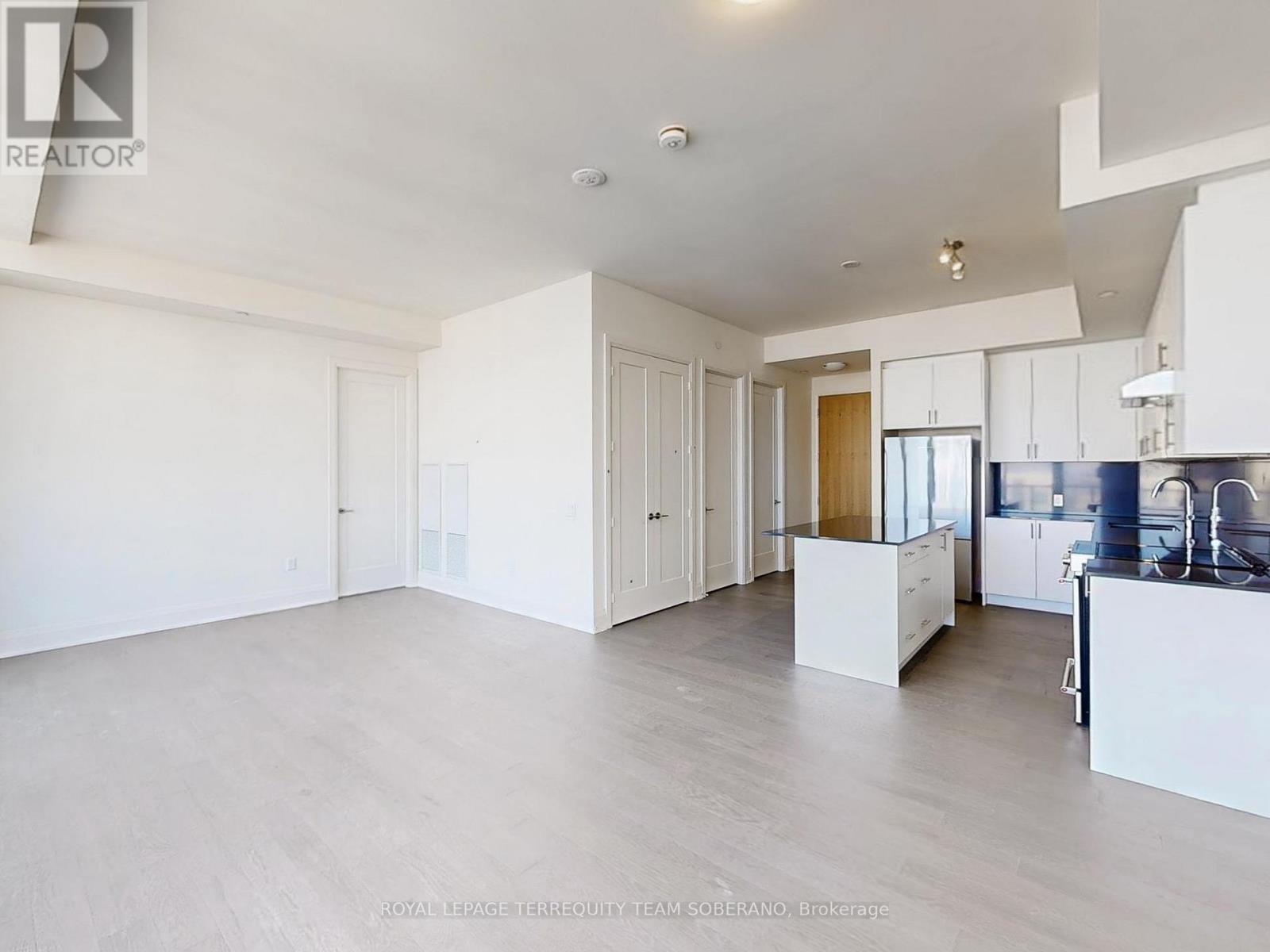 Photo 7 of Ph 109 8960 Jane Street, Vaughan ON
