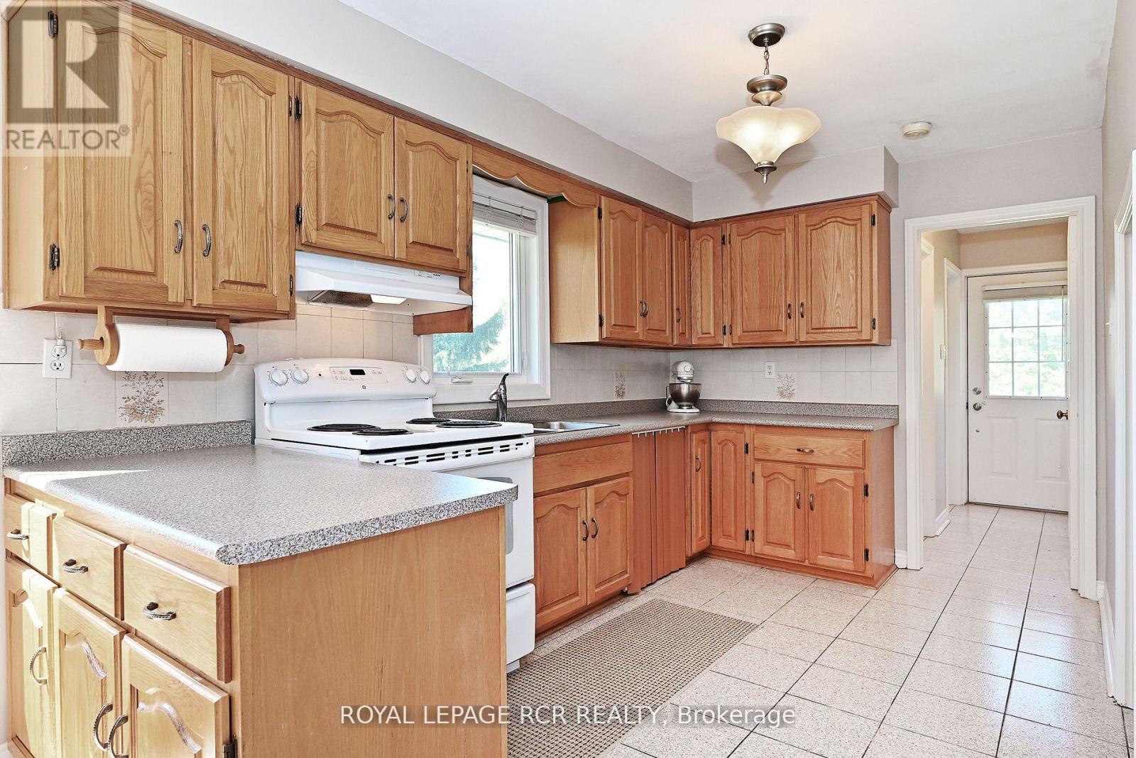 Photo 13 of 6215 17th Side Road, King ON
