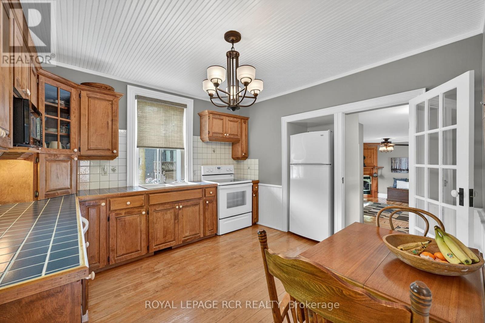Photo 16 of 36 Main Street, East Gwillimbury ON