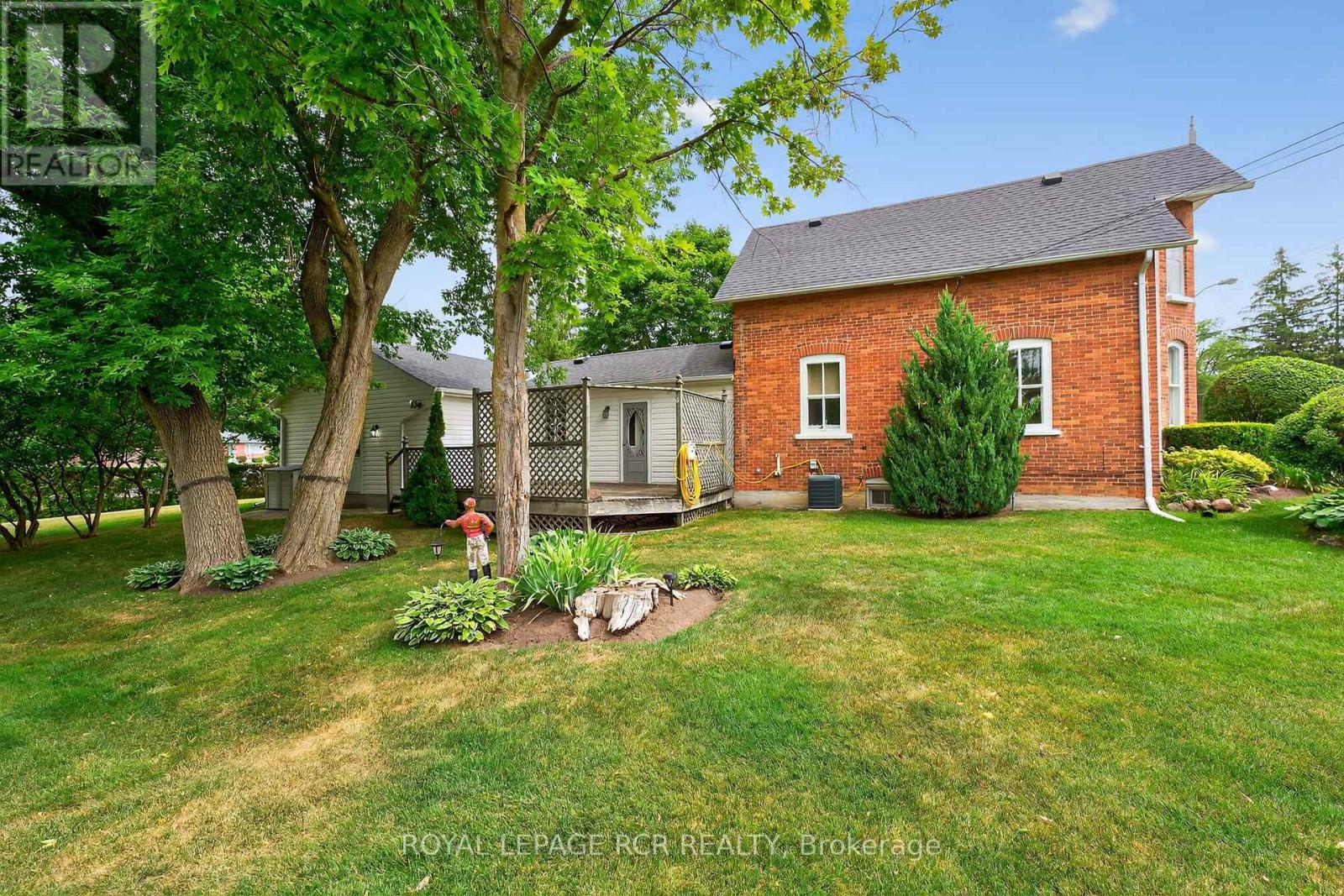 Photo 43 of 36 Main Street, East Gwillimbury ON