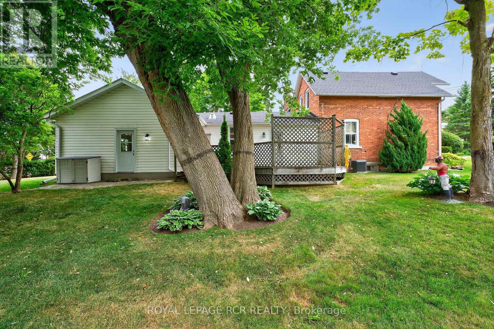 Photo 44 of 36 Main Street, East Gwillimbury ON
