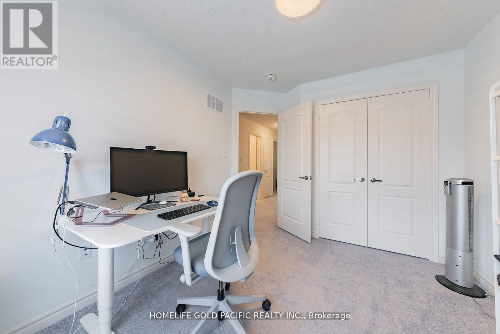 Photo 28 of 61 Markview Road, Whitchurchstouffville ON