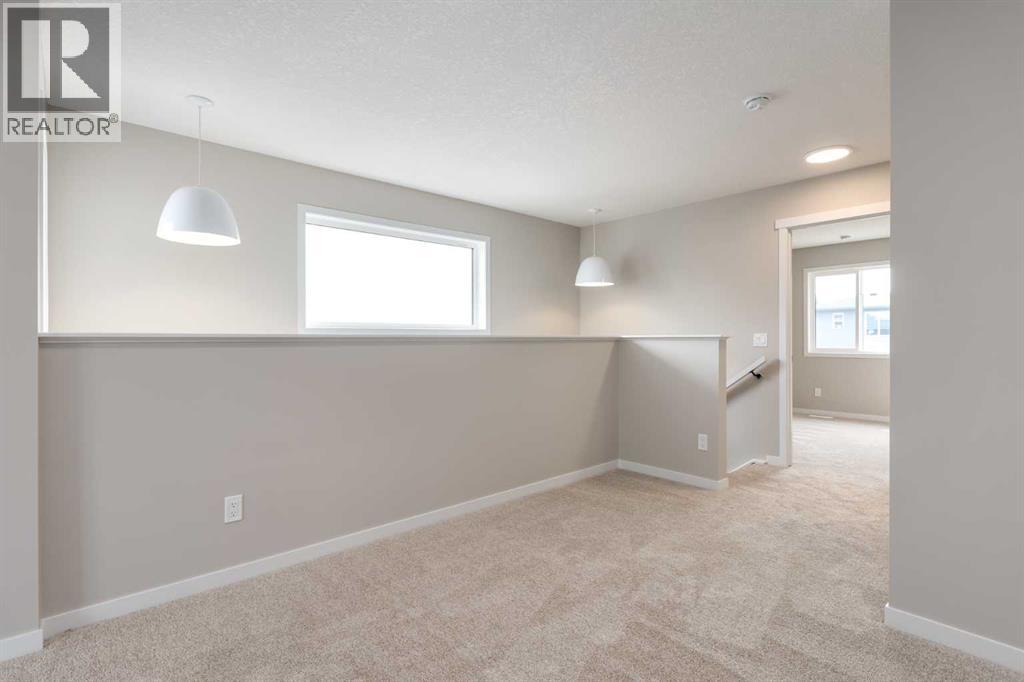 Photo 14 of 109 Monterey Place Se, High River AB