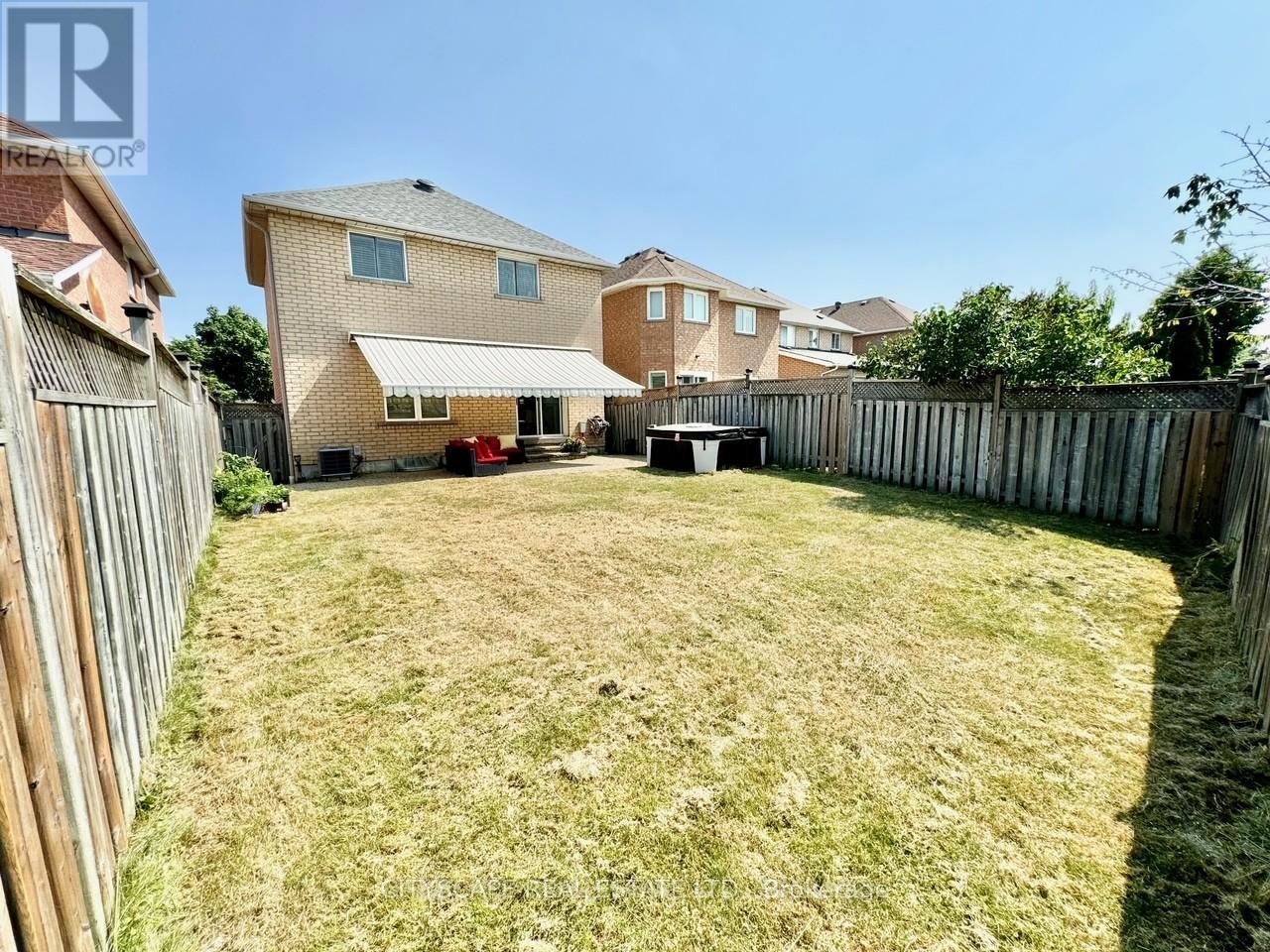 Photo 29 of 533 Leatherleaf Drive, Mississauga ON