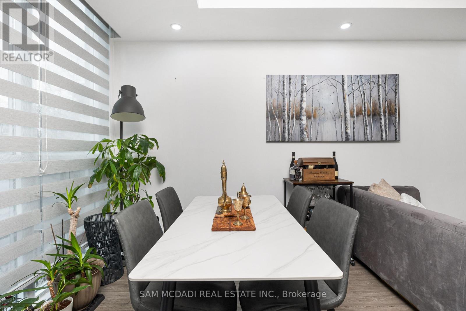 Photo 14 of Th 119 90 Absolute Avenue, Mississauga ON