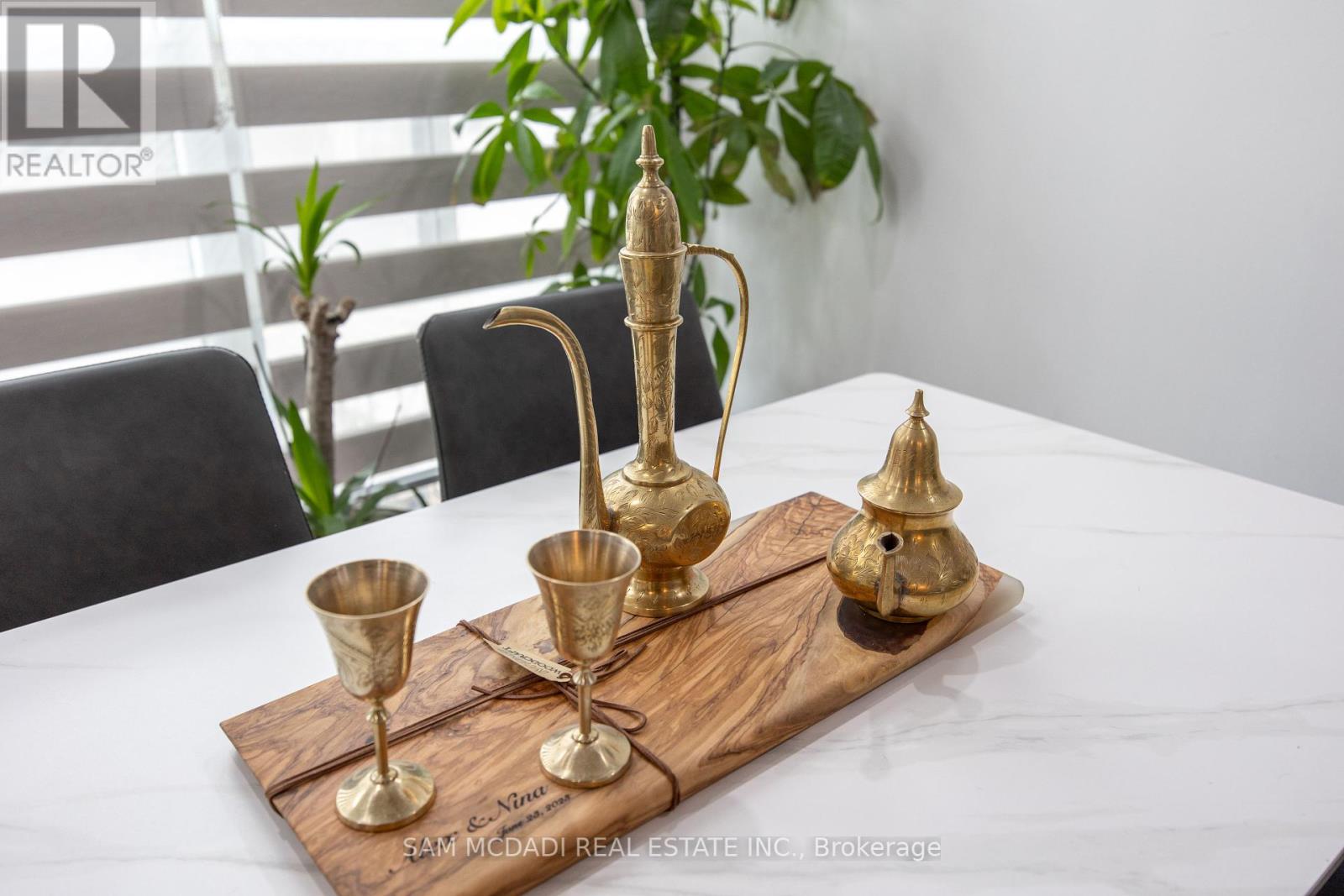 Photo 7 of Th 119 90 Absolute Avenue, Mississauga ON