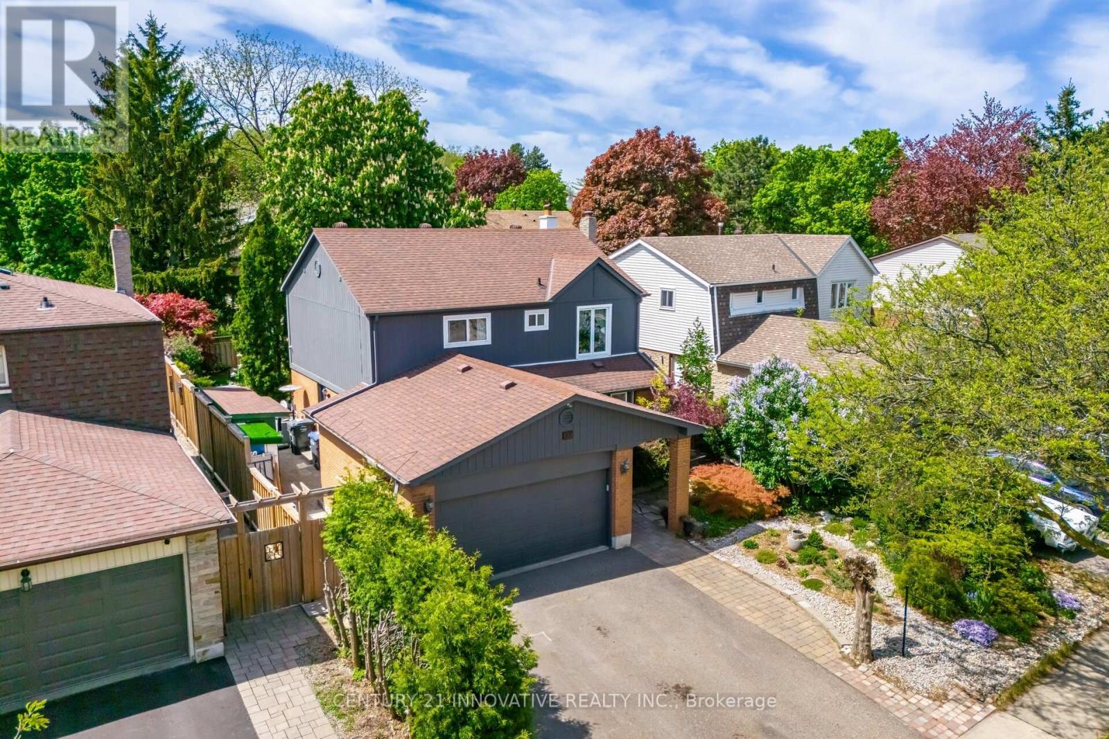 Photo 1 of 37 Massey Street, Brampton ON