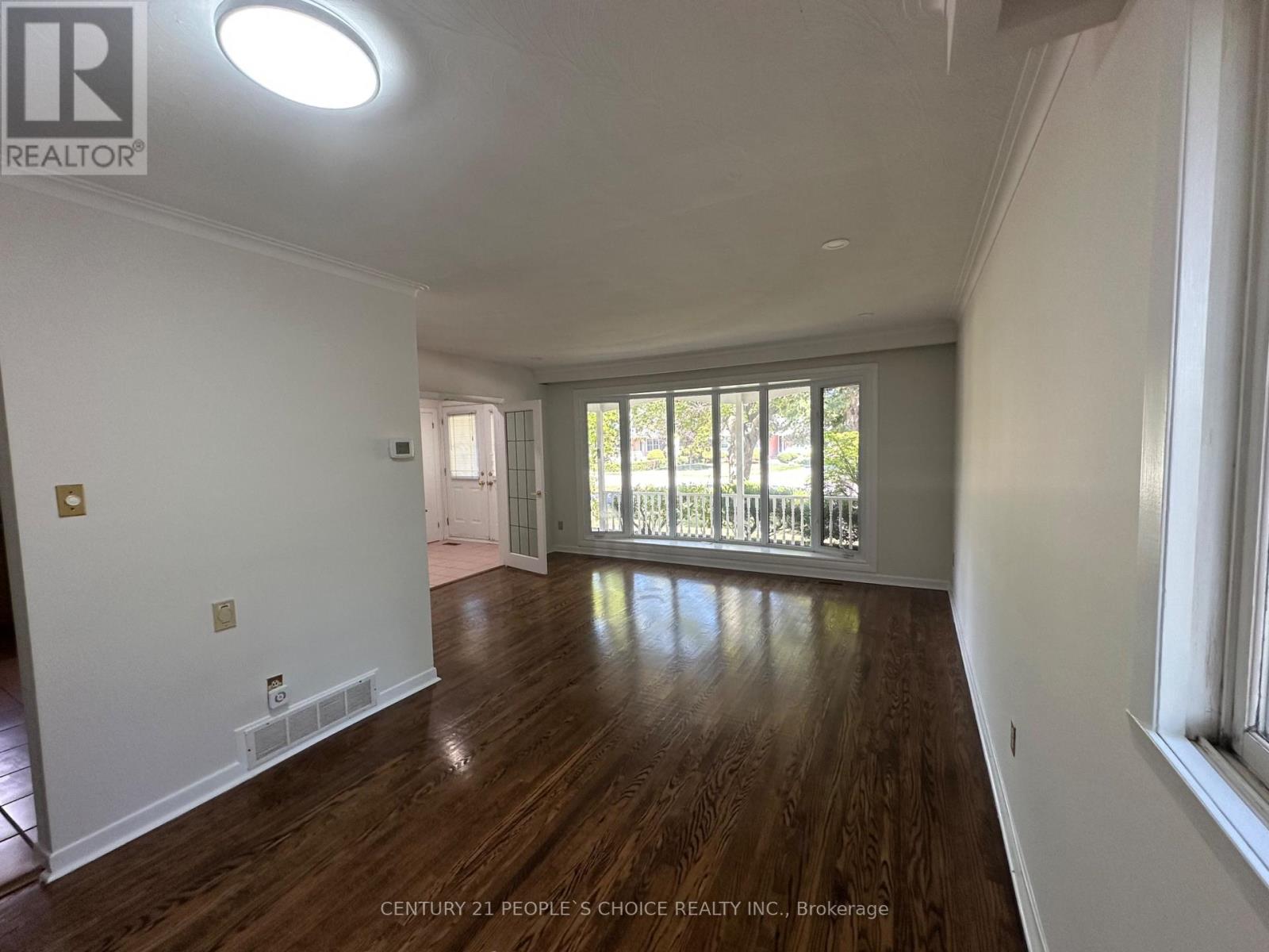 Photo 8 of Main Floor 1252 Mont Clair Drive, Oakville ON