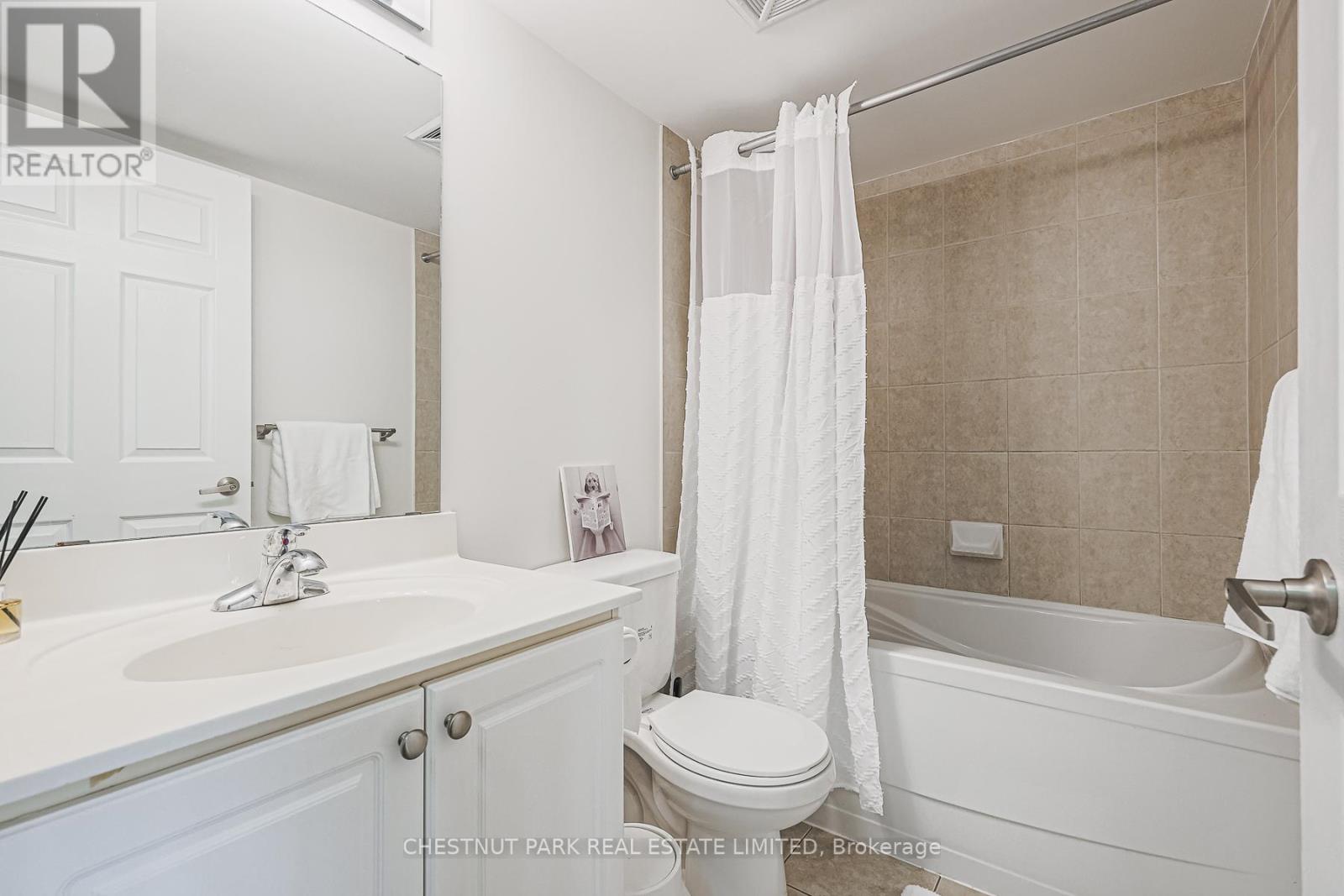 Photo 13 of 1401 220 Forum Drive, Mississauga ON