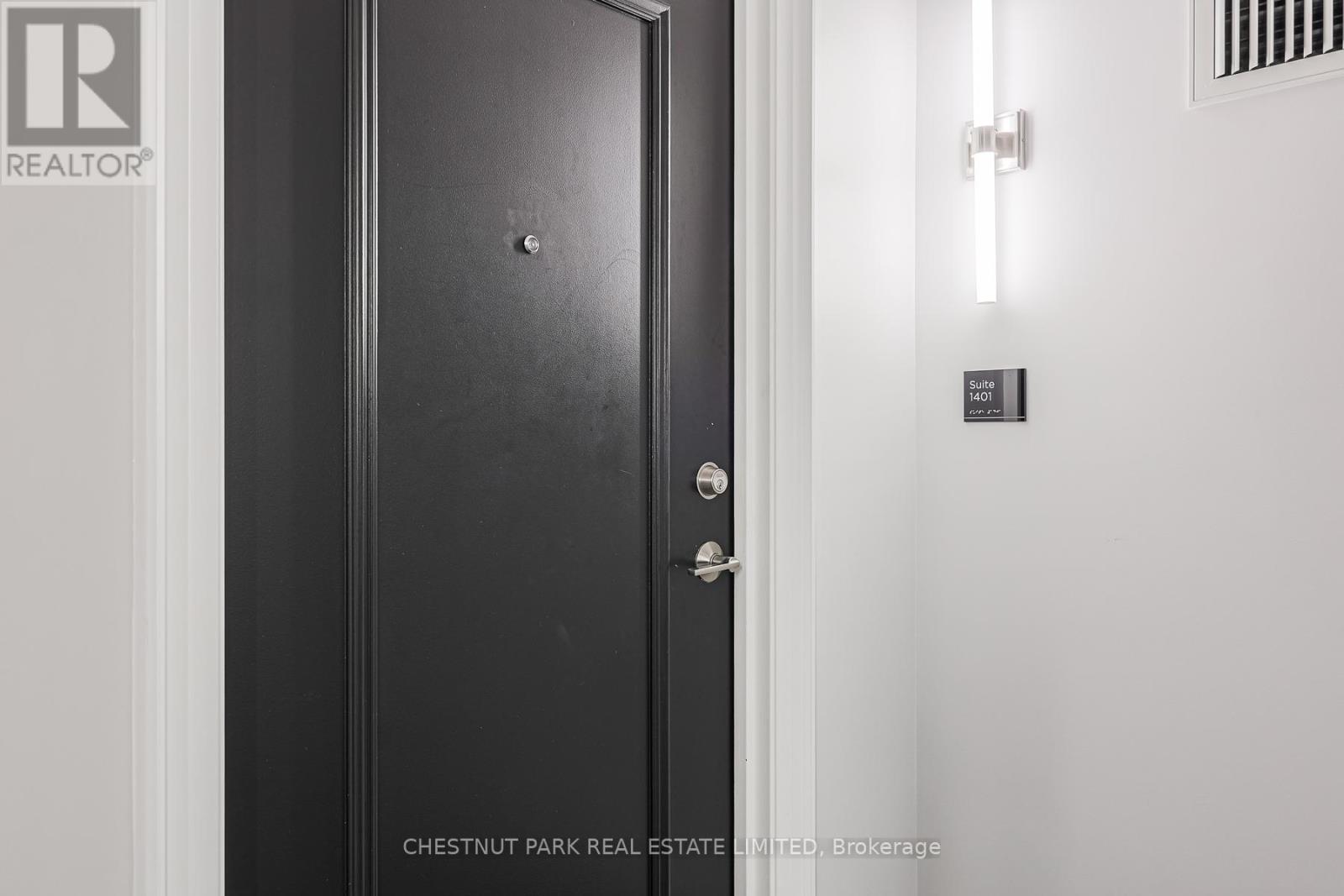 Photo 5 of 1401 220 Forum Drive, Mississauga ON