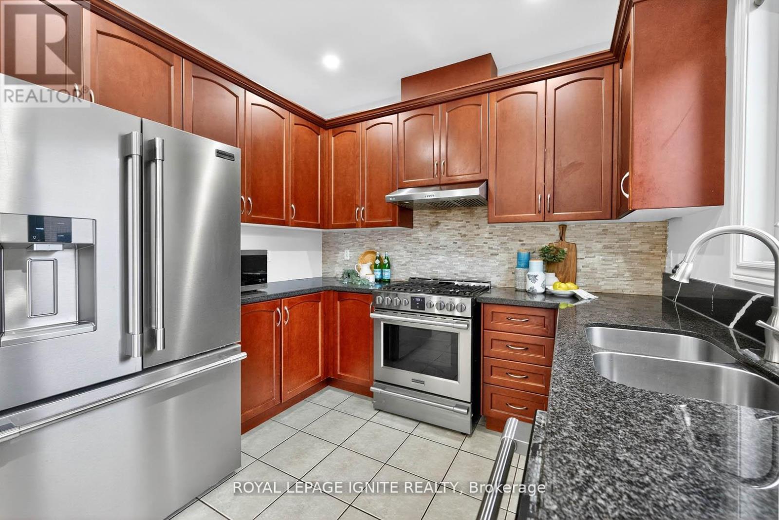 Photo 19 of 24 Micarta Avenue, Brampton ON