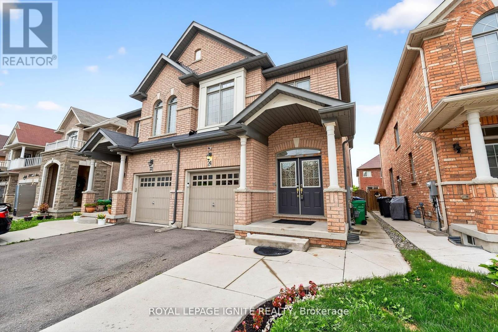 Photo 2 of 24 Micarta Avenue, Brampton ON