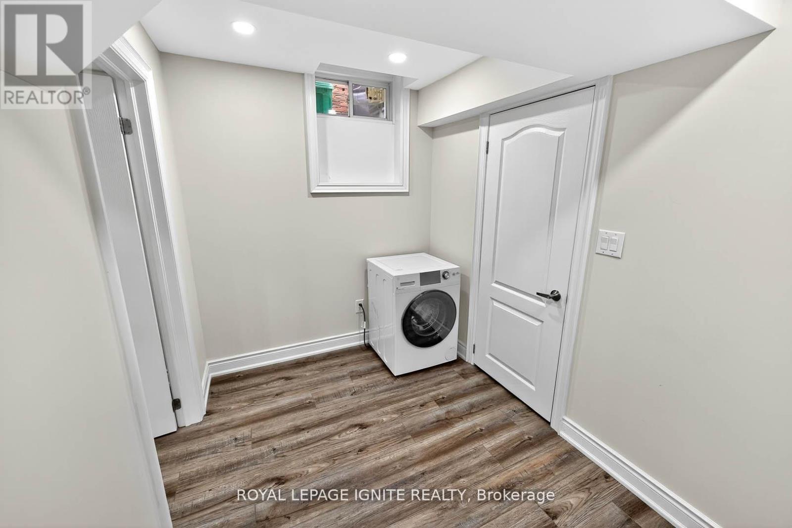 Photo 35 of 24 Micarta Avenue, Brampton ON