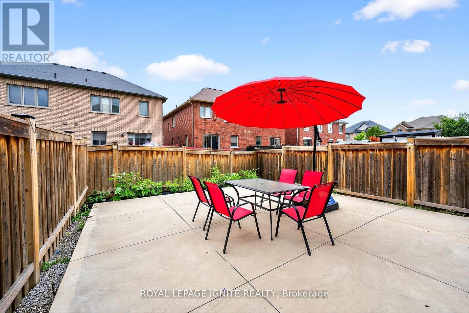 Photo 47 of 24 Micarta Avenue, Brampton ON