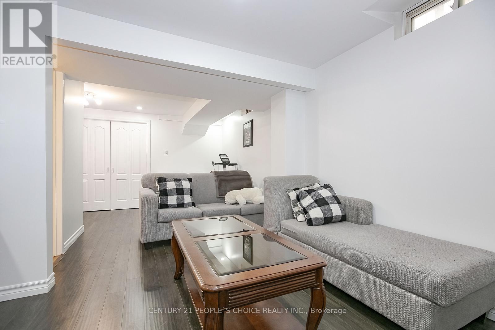 Photo 44 of 47 Garibaldi Drive, Brampton ON
