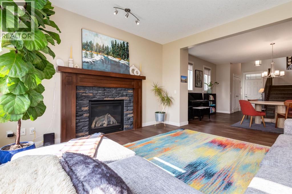 Photo 11 of 35 Cranarch Circle Se, Calgary AB