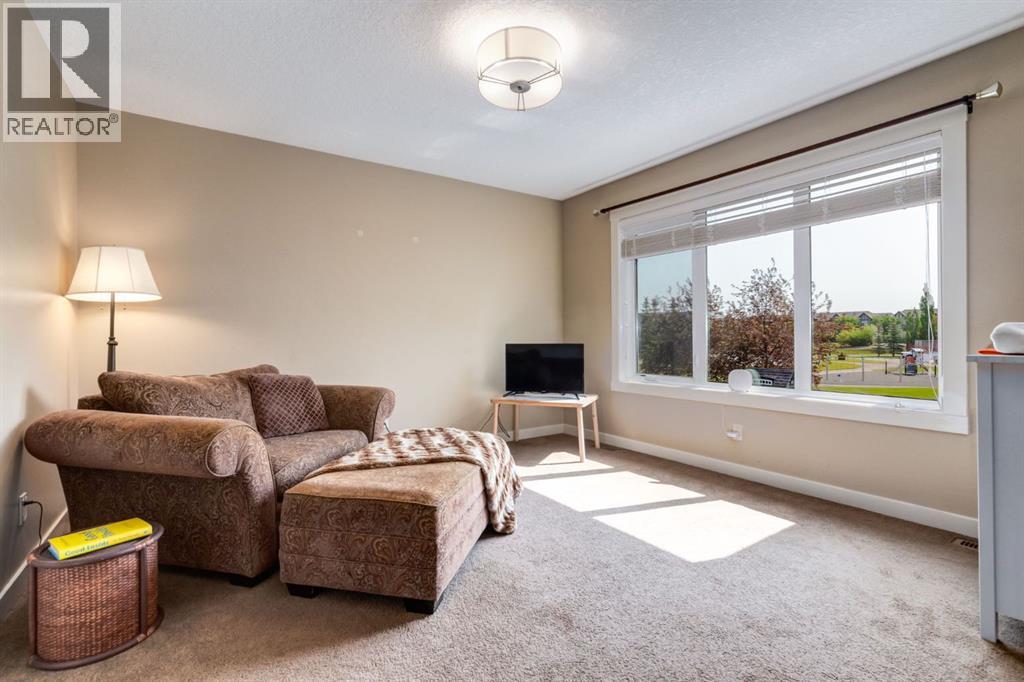 Photo 15 of 35 Cranarch Circle Se, Calgary AB
