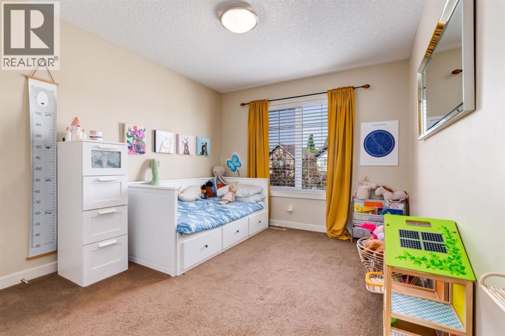 Photo 23 of 35 Cranarch Circle Se, Calgary AB