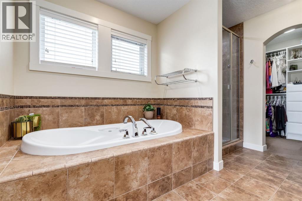 Photo 19 of 35 Cranarch Circle Se, Calgary AB
