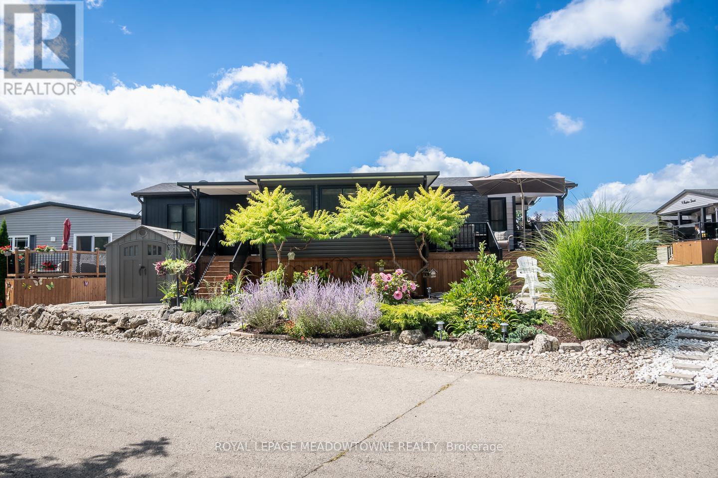 Photo 2 of 12 Poplar 4449 Milburough Line, Burlington ON