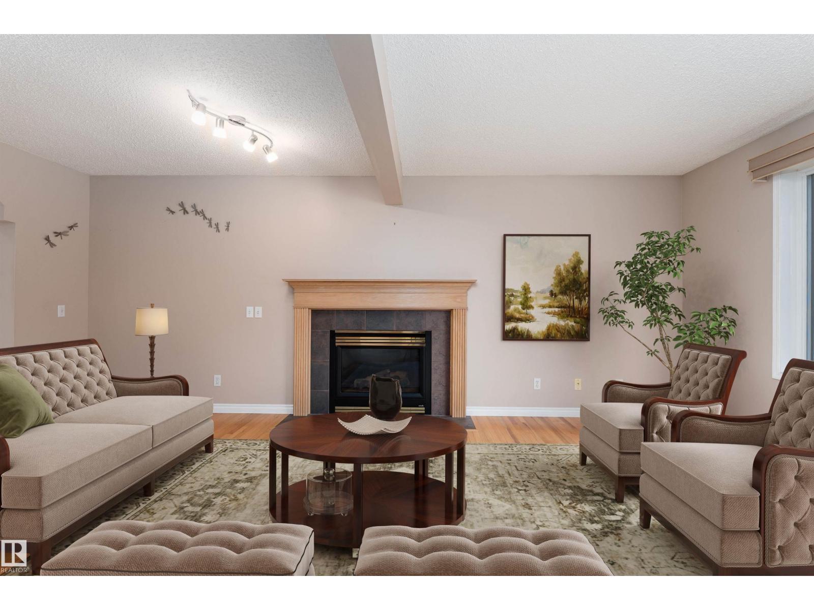Photo 6 of 8823 188 St Nw, Edmonton AB
