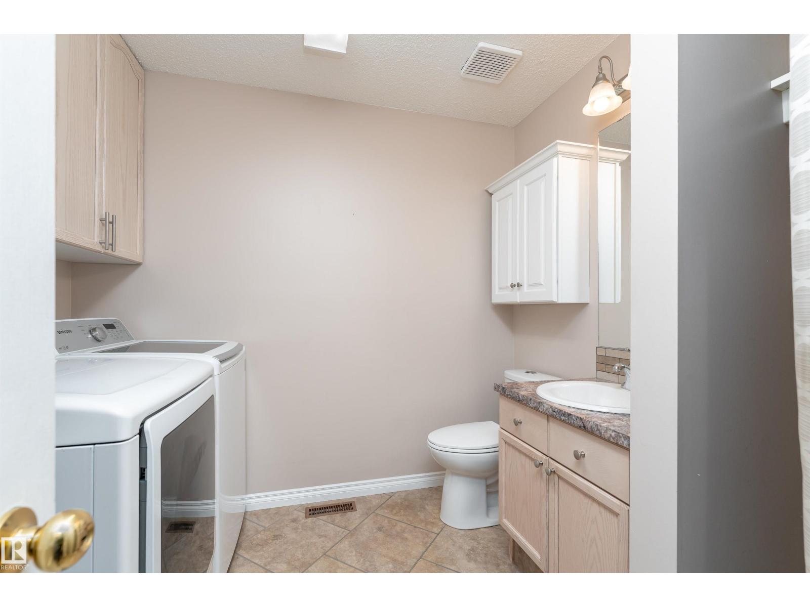 Photo 40 of 8823 188 St Nw, Edmonton AB