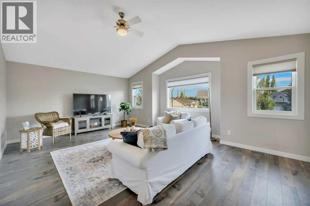 Photo 21 of 166 Asmundsen Avenue, Red Deer AB