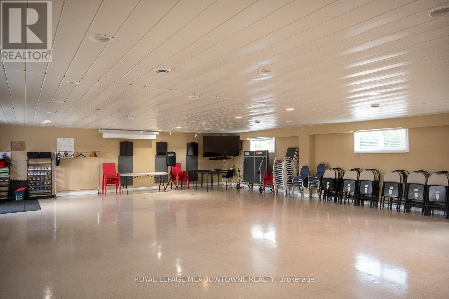 Photo 41 of 12 Poplar 4449 Milburough Line, Burlington ON