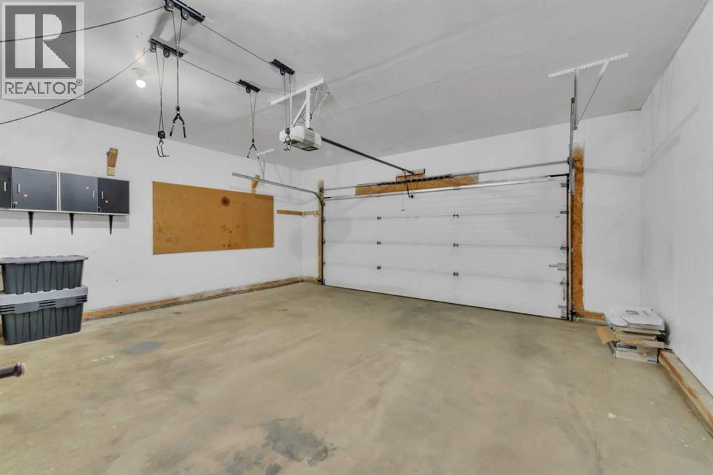 Photo 39 of 166 Asmundsen Avenue, Red Deer AB