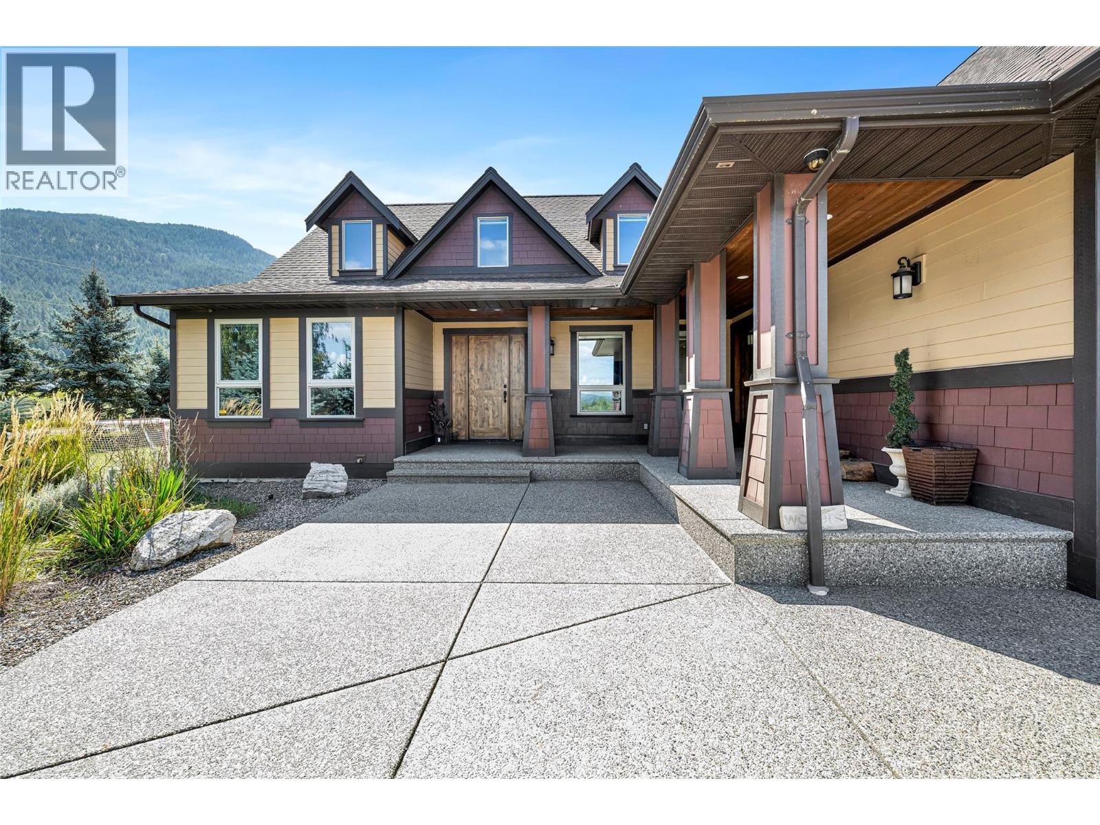 Photo 1 of 211 Pleasant Valley Cross Road, Armstrong BC