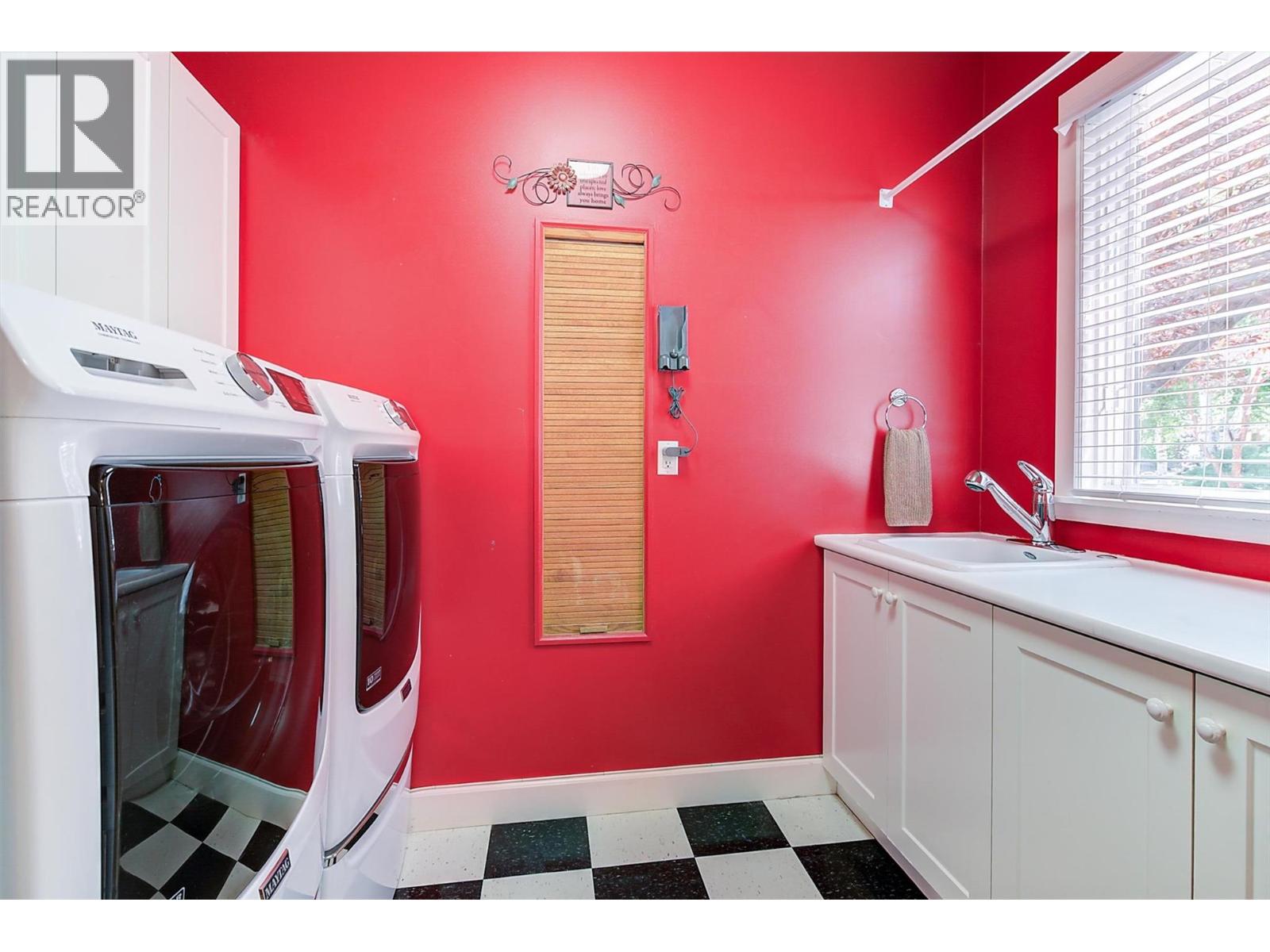  5127 Luckett Court, Kelowna