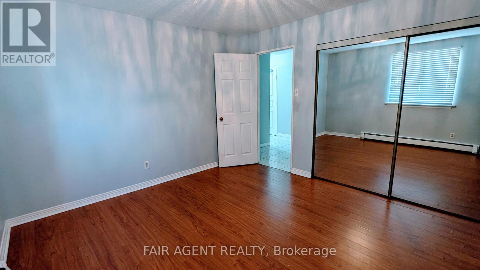 Photo 16 of 209 440 Central Avenue, London East ON