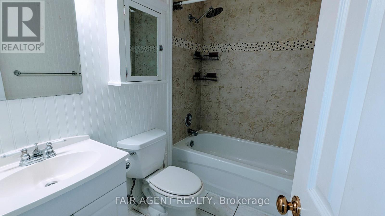 Photo 17 of 209 440 Central Avenue, London East ON