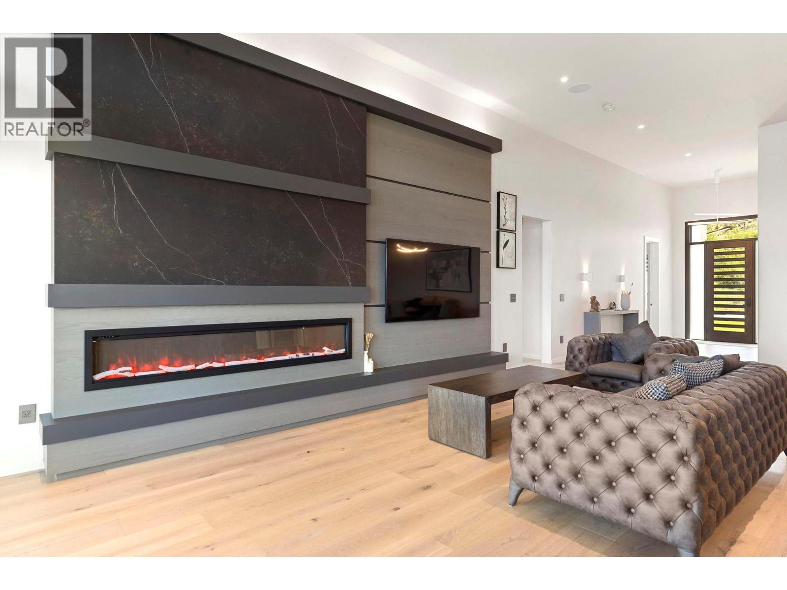 5546 Upper Mission Drive, Kelowna