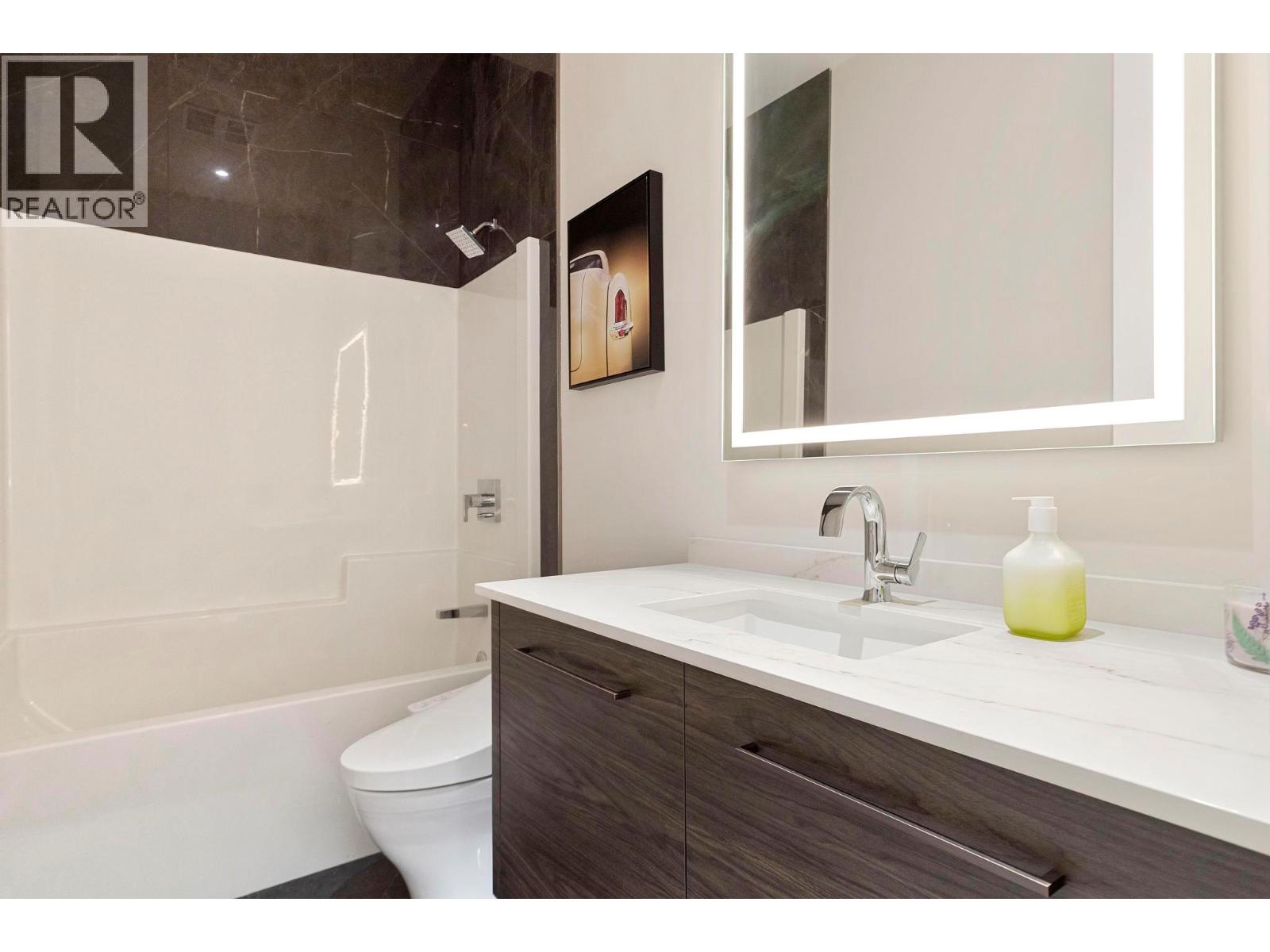 5546 Upper Mission Drive, Kelowna