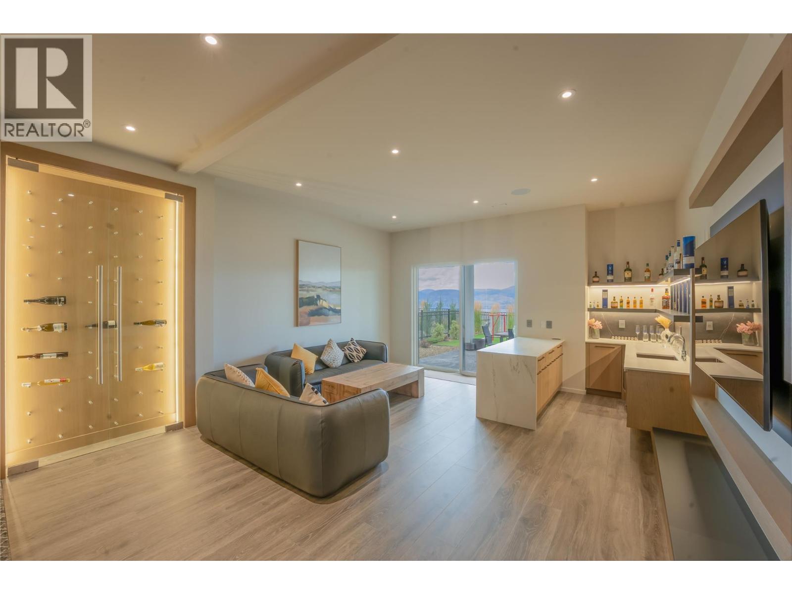 5546 Upper Mission Drive, Kelowna