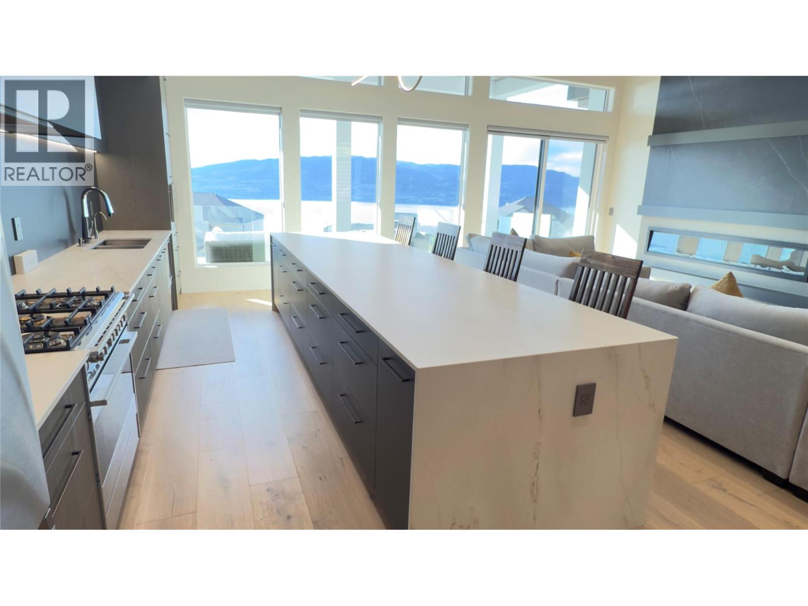 5546 Upper Mission Drive, Kelowna