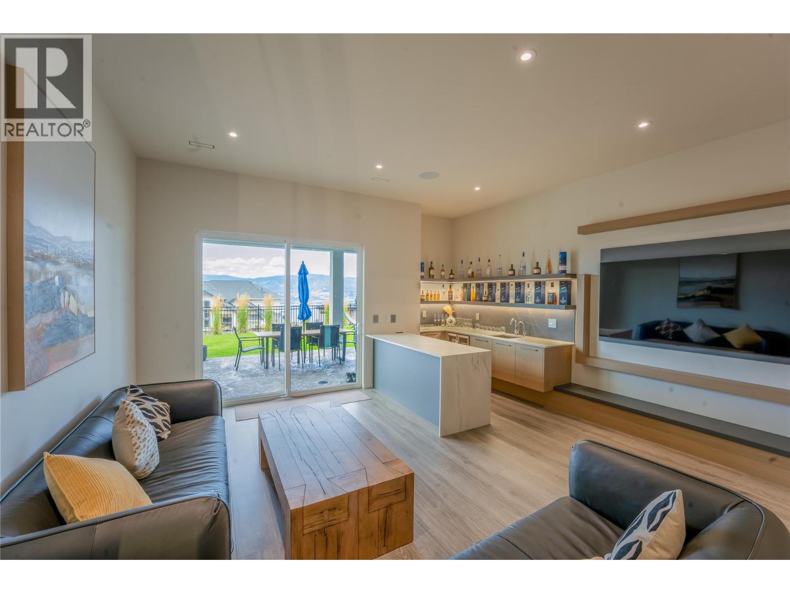 5546 Upper Mission Drive, Kelowna