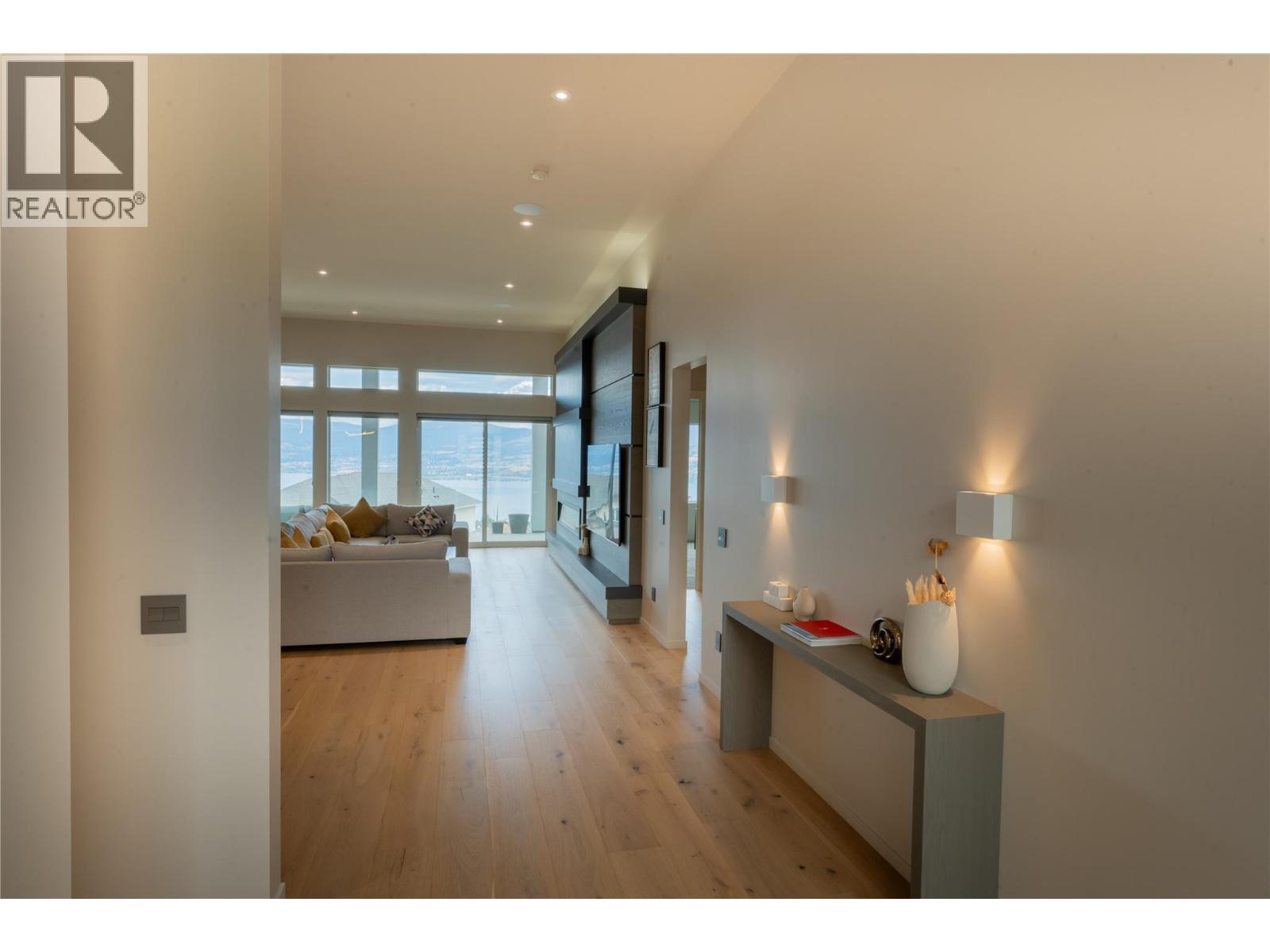 5546 Upper Mission Drive, Kelowna