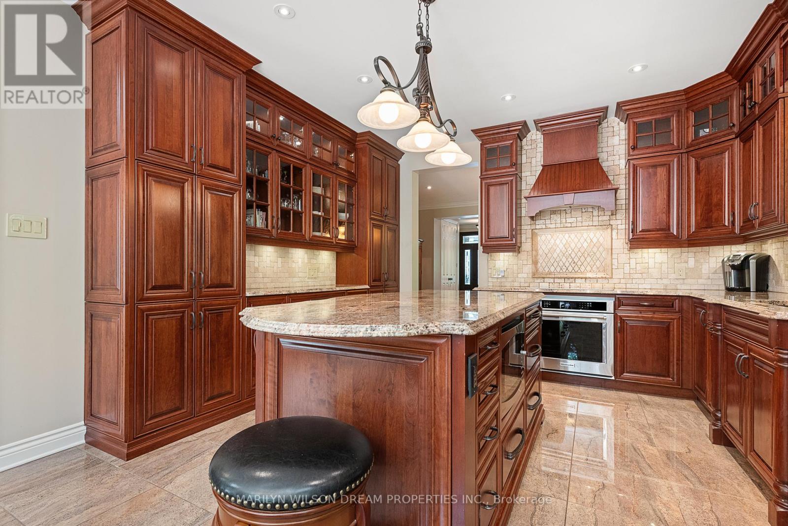 Photo 20 of 1095 Halton Terrace, Ottawa ON