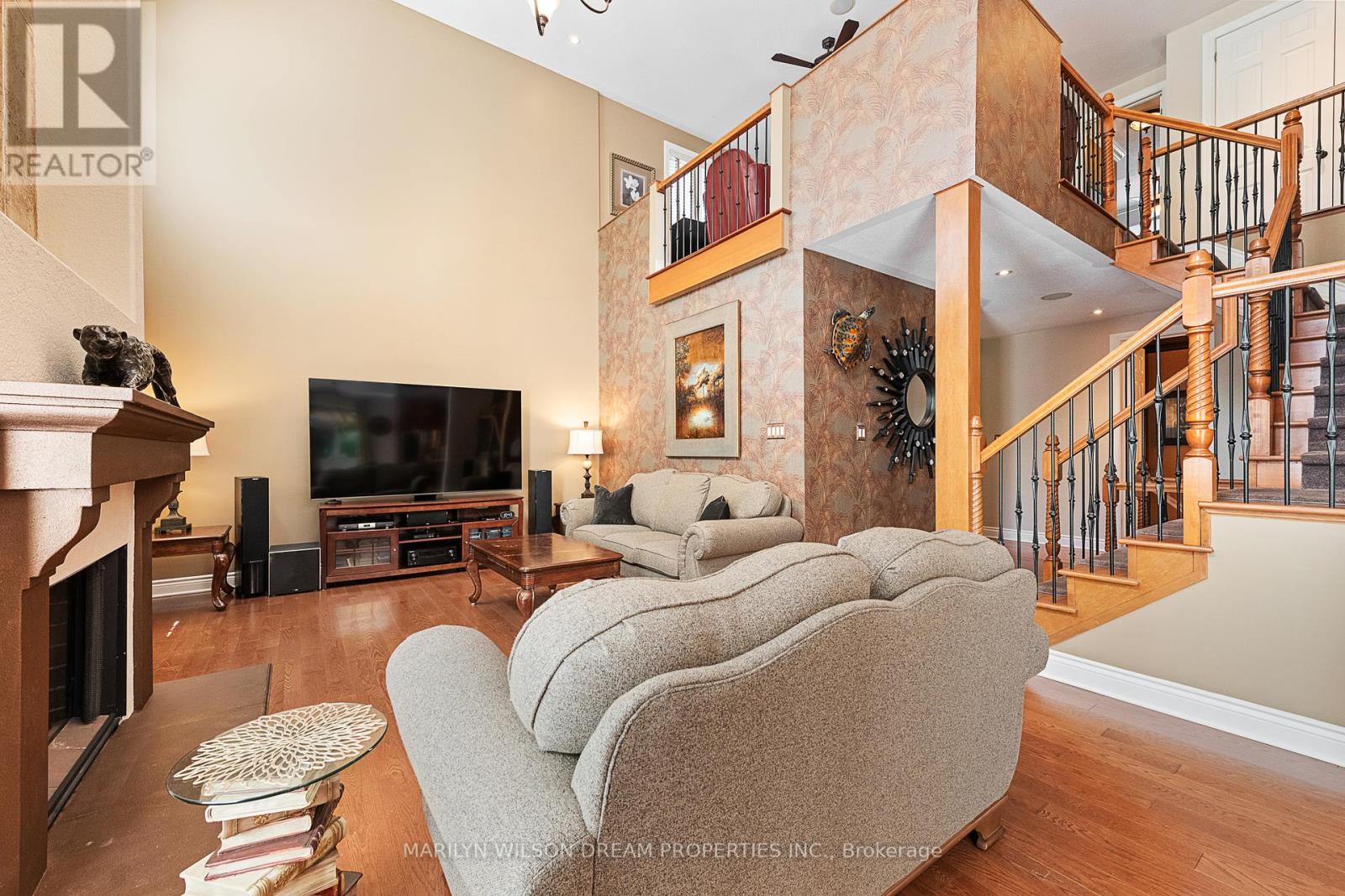 Photo 23 of 1095 Halton Terrace, Ottawa ON