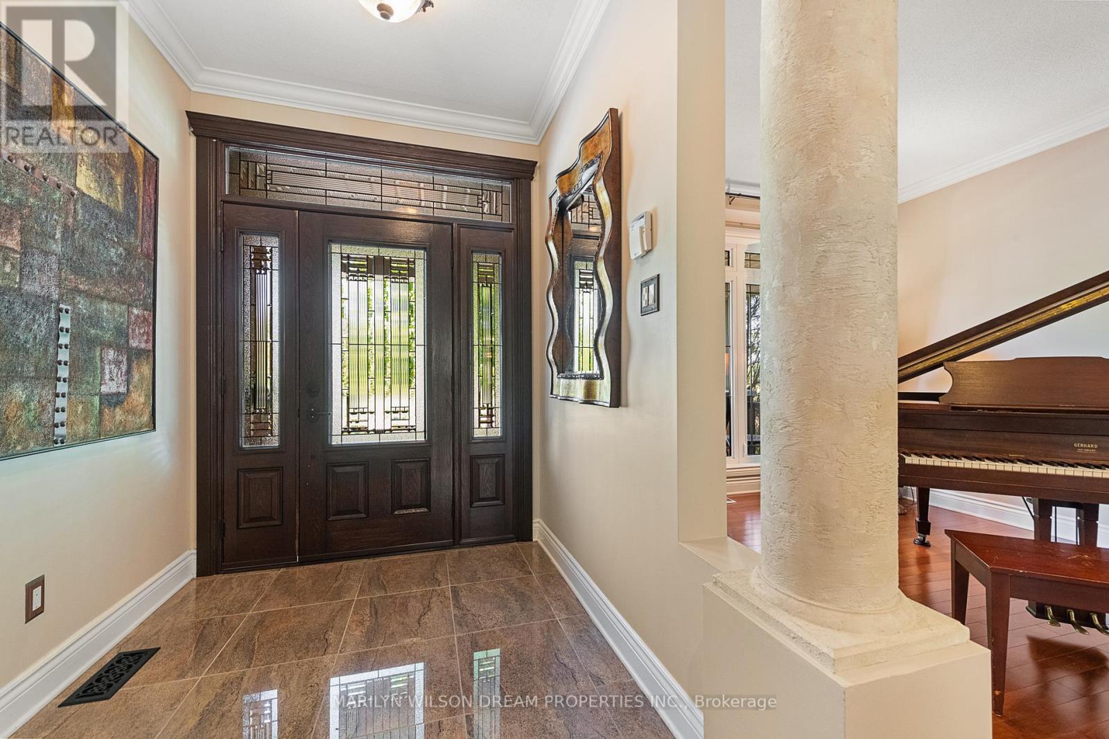 Photo 9 of 1095 Halton Terrace, Ottawa ON