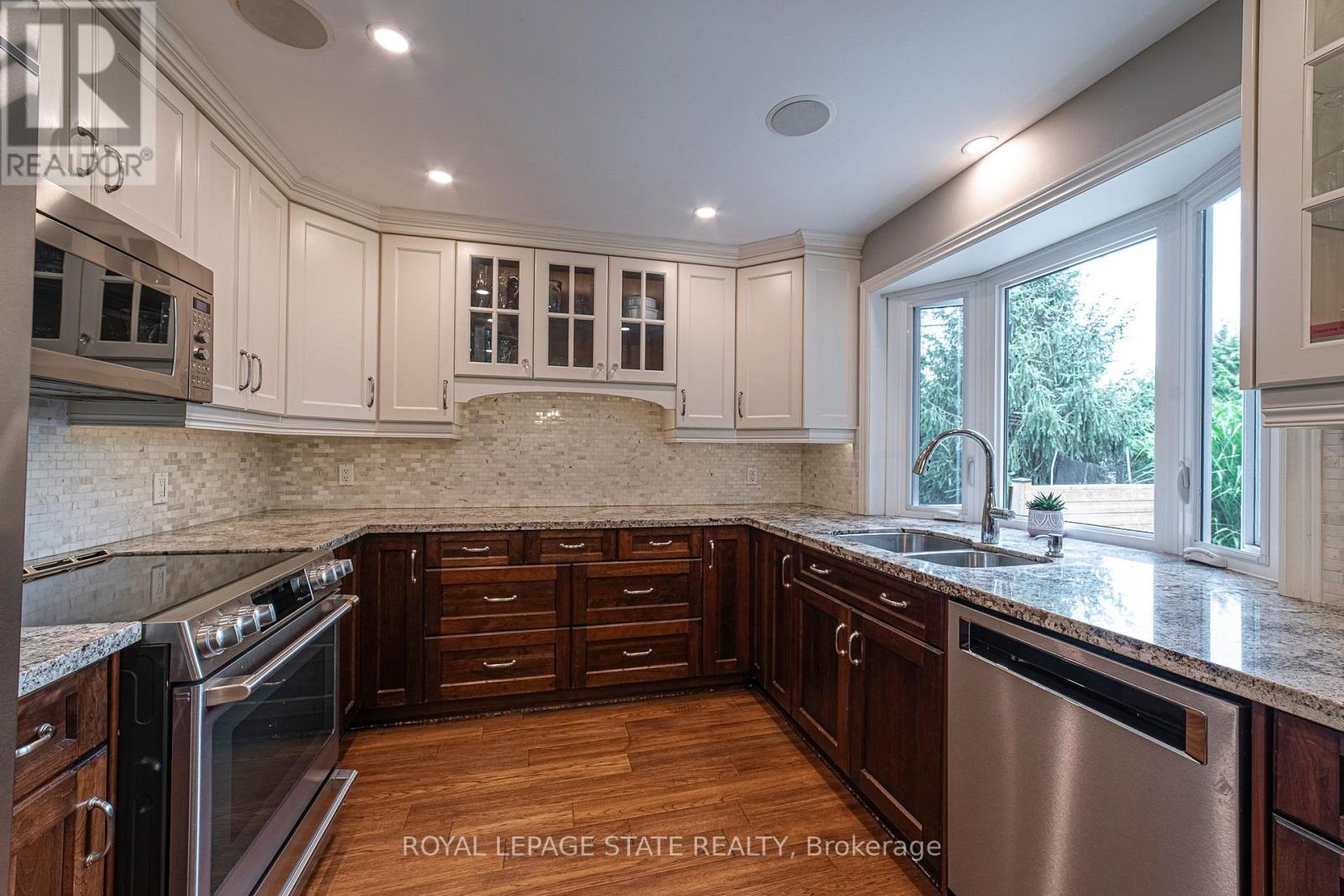 Photo 14 of 38 Kenmore Road, Hamilton ON