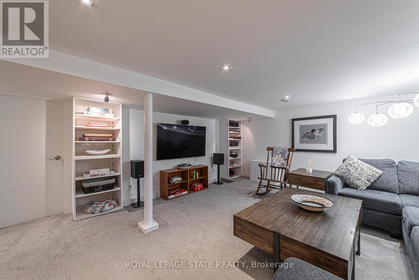 Photo 31 of 38 Kenmore Road, Hamilton ON