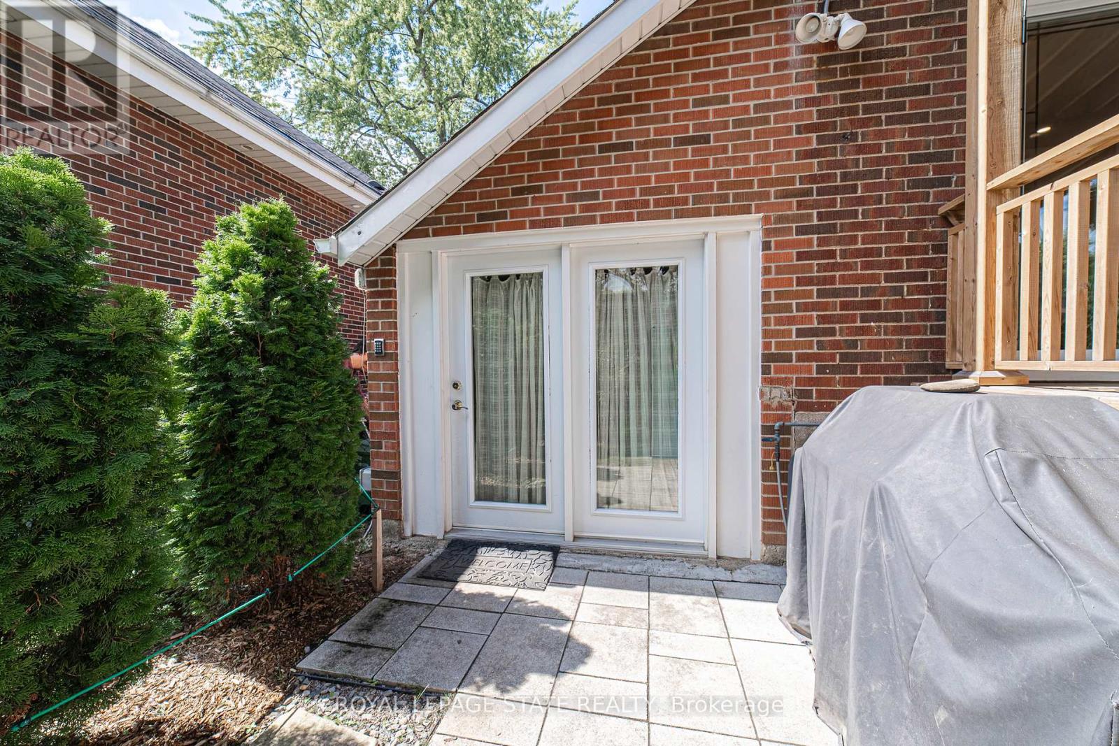 Photo 41 of 38 Kenmore Road, Hamilton ON